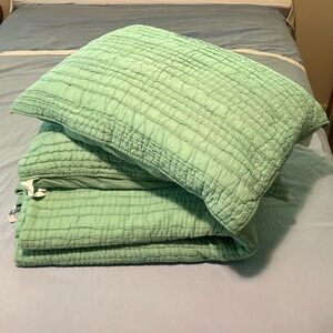 SKY  Pin-tuck Coverlet with 2 Pillow Shams and sheet set - size Full